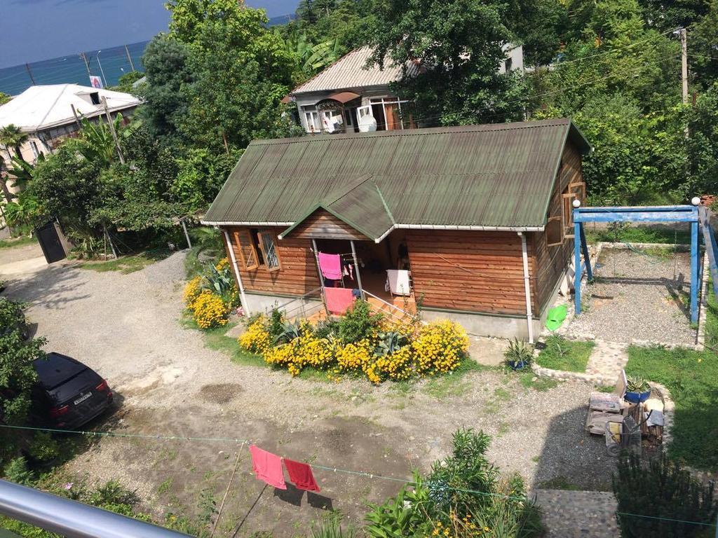 Wooden Cottage Makhinjauri Exterior photo